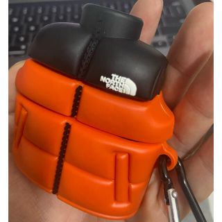 ノースフェイス　AirPods Pro ケース　オレンジ　朱色　新品　検品済(ヘッドフォン/イヤフォン)