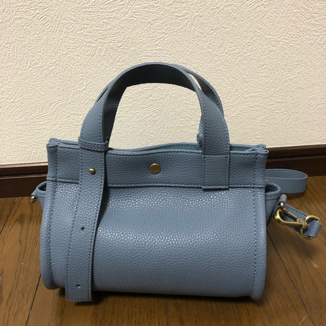 Noble(ノーブル)のノーブル　H.V.F.N LUNA Small Shoulder BAG バッグ レディースのバッグ(ショルダーバッグ)の商品写真