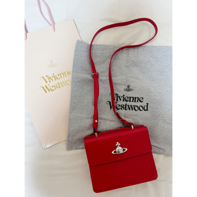 Vivienne Westwood(ヴィヴィアンウエストウッド)のヴィヴィアン　バッグ レディースのバッグ(ショルダーバッグ)の商品写真