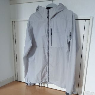 アークテリクス(ARC'TERYX)の専用　アークテリクス スコーミッシュフーディ M　シルバー(マウンテンパーカー)