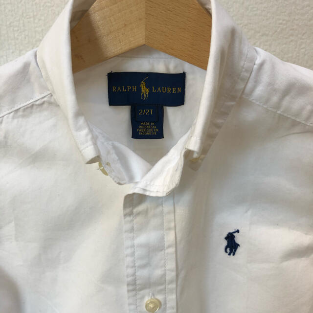 Ralph Lauren(ラルフローレン)のラルフローレン　白シャツ　男の子　2T キッズ/ベビー/マタニティのキッズ服男の子用(90cm~)(Tシャツ/カットソー)の商品写真