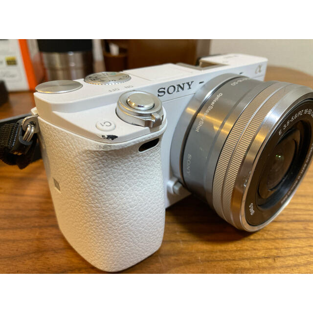 SONY(ソニー)の【KC様専用】ミラーレス一眼 SONY α6000 ダブルズームレンズキット  スマホ/家電/カメラのカメラ(ミラーレス一眼)の商品写真