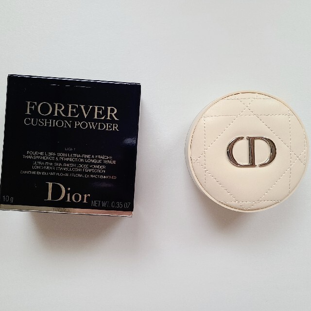 Christian Dior(クリスチャンディオール)のディオール ディオールスキン フォーエヴァー クッション パウダー コスメ/美容のベースメイク/化粧品(フェイスパウダー)の商品写真