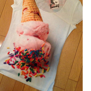 スワンキー(swanky)のスワンキーお菓子プリントTシャツ アイス(Tシャツ(半袖/袖なし))