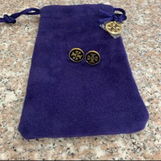 トリーバーチ(Tory Burch)のTory Burch トリーバーチ ロゴ ピアス(ピアス)