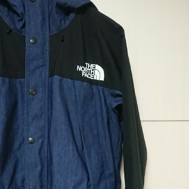 THE NORTH FACE(ザノースフェイス)のノースフェイス/マウンテンライトジャケット/デニム/マウンテンパーカー/M メンズのジャケット/アウター(マウンテンパーカー)の商品写真