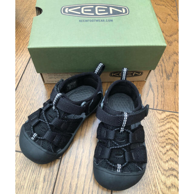 KEEN(キーン)のKeen キーン　NEWPORT H2 サンダル　13.5 箱付き キッズ/ベビー/マタニティのベビー靴/シューズ(~14cm)(サンダル)の商品写真