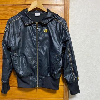 チャンピオン(Champion)のchampion ナイロンジャケット　パーカー　レディース(ナイロンジャケット)