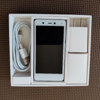 ラクテン(Rakuten)の【楽天】Rakuten Mini White(スマートフォン本体)