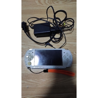 プレイステーションポータブル(PlayStation Portable)のPSP プレイステーション・ポータブル　ホワイト　ジャンク(携帯用ゲームソフト)