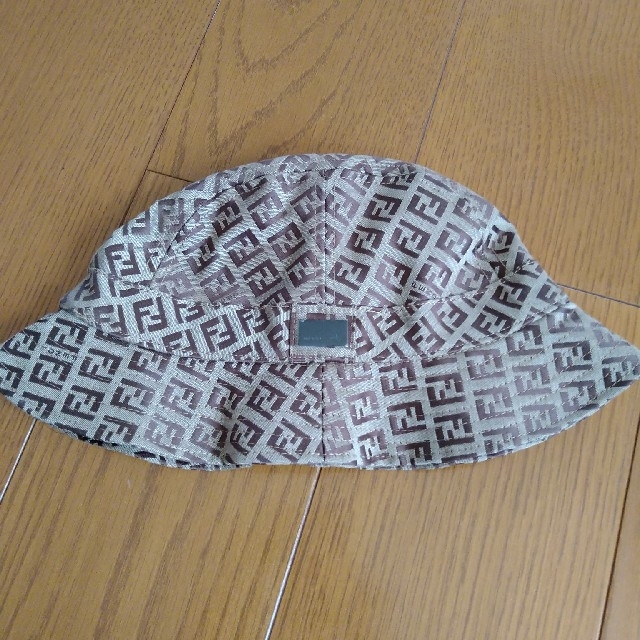 FENDI(フェンディ)のユリヤ様専用　FENDI　帽子　Sサイズ レディースの帽子(ハット)の商品写真
