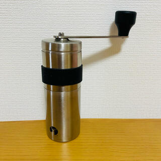 キャプテンスタッグ(CAPTAIN STAG)のコーヒーミル　キャプテンスタッグ 日本製セラミック刃 ハンディータイプ(コーヒーメーカー)