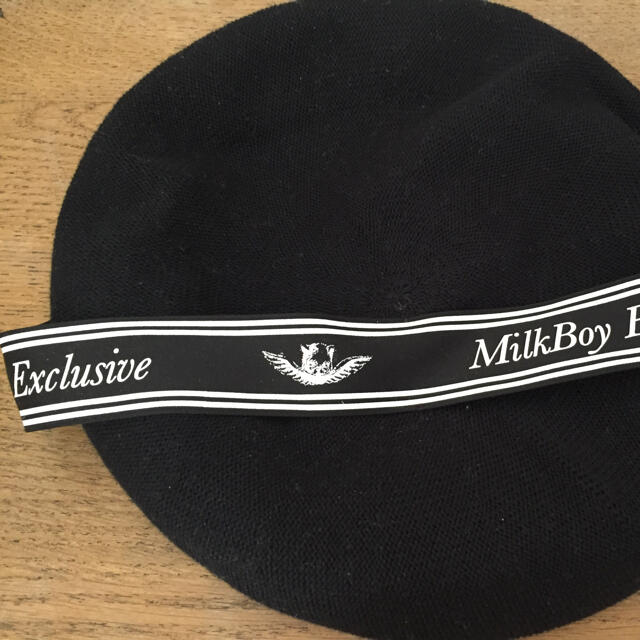 MILKBOY(ミルクボーイ)の夏セール中！新品未使用  MILKBOY ミルクボーイ ベレー帽 メンズの帽子(ハンチング/ベレー帽)の商品写真