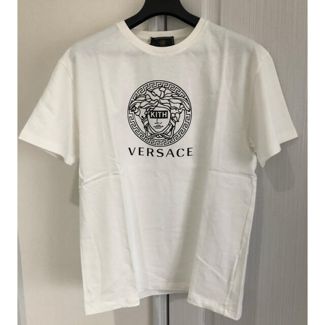 VERSACE(ヴェルサーチ)のKITH X VERSACE MEDUSA ロゴプリントTシャツ　ロゴTee  メンズのトップス(Tシャツ/カットソー(半袖/袖なし))の商品写真