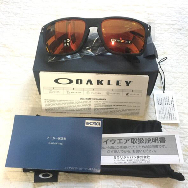 Oakley(オークリー)の＜匿名配送＞Oakley Holbrook メンズのファッション小物(サングラス/メガネ)の商品写真