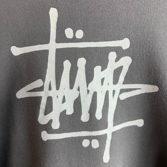 STUSSY(ステューシー)の【人気のくすみカラー】ステューシー ビッグロゴ入りゆるだぼスウェット ストリート メンズのトップス(スウェット)の商品写真