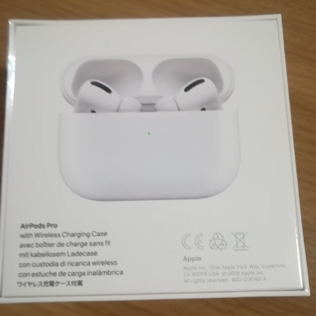 AirPods Pro   Wireless Charging Case 1