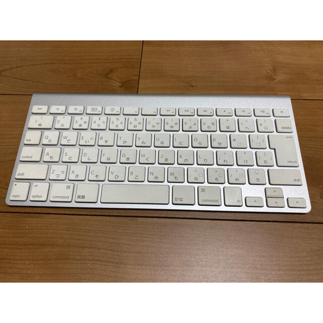 Apple(アップル)のななみ様用、wireless Keyboard キーボード MC184 J/A スマホ/家電/カメラのPC/タブレット(PC周辺機器)の商品写真