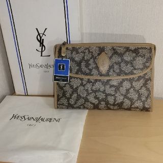 サンローラン(Saint Laurent)のイヴ・サンローラン クラッチバッグ(クラッチバッグ)