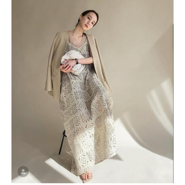 louren lace camisole onepiece beige - okirobo.com