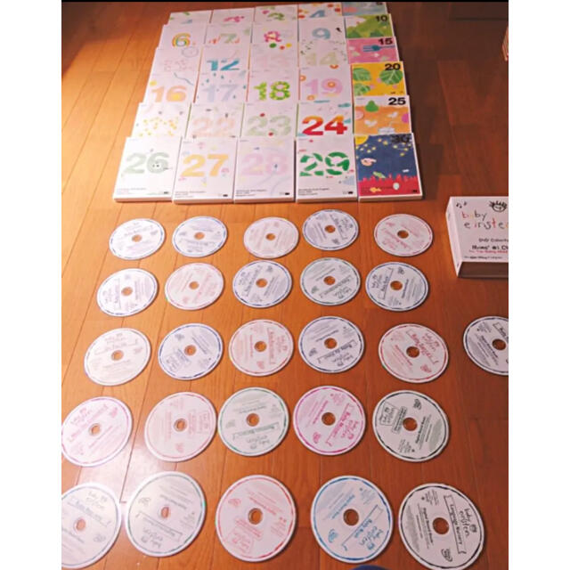 Disney(ディズニー)の値下げワールドワイドキッズ DVD30巻➕babyeinstein DVD26枚 キッズ/ベビー/マタニティのおもちゃ(知育玩具)の商品写真