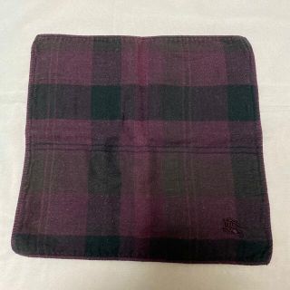 バーバリー(BURBERRY)のバーバリー　タオルハンカチ　中古　ダークパープル　チェック(ハンカチ)