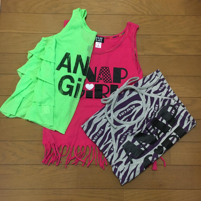 ANAP Kids(アナップキッズ)のANAP GAIRL タンクトップ3枚セット　S（140〜150） キッズ/ベビー/マタニティのキッズ服女の子用(90cm~)(Tシャツ/カットソー)の商品写真