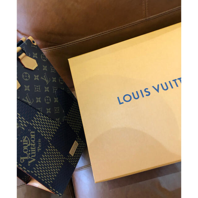 未使用　LOUIS VUITTON x NIGO ミニトート　ショルダーバッグ