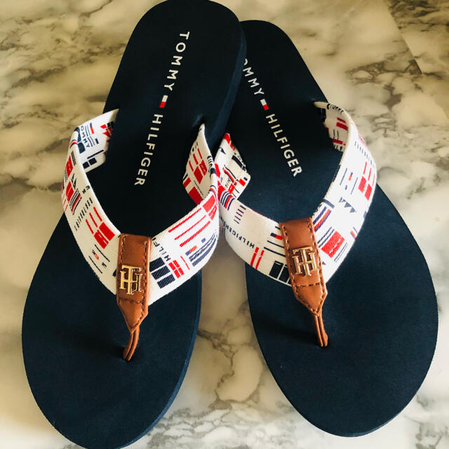 TOMMY HILFIGER(トミーヒルフィガー)の新品！Tommy Hilfiger ビーチサンダル レディースの靴/シューズ(ビーチサンダル)の商品写真