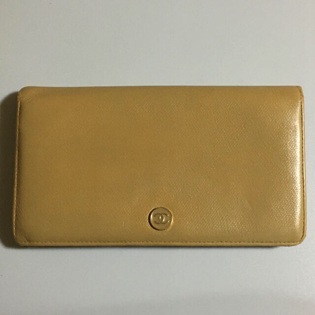 CHANEL(シャネル)のCHANEL 長財布 ココボタン ベージュ レディースのファッション小物(財布)の商品写真
