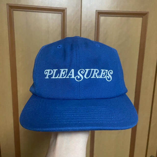 pleasures スナップバック　キャップ メンズの帽子(キャップ)の商品写真
