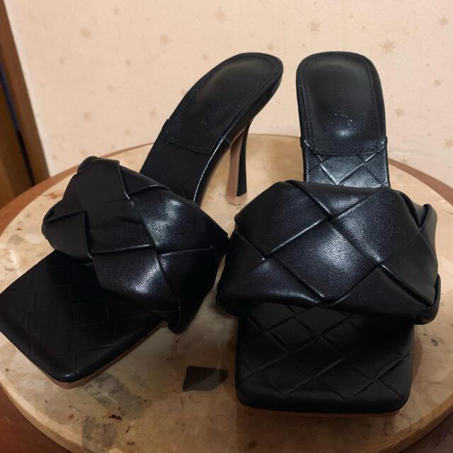 Bottega Veneta(ボッテガヴェネタ)のリドサンダル　スクエアトゥ レディースの靴/シューズ(サンダル)の商品写真