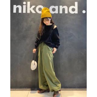 ニコアンド(niko and...)の★ニコアンド nico and…★サス付きミリタリーパンツ　カーキM 完売商品(カジュアルパンツ)