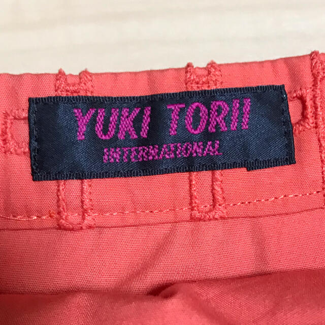 YUKI TORII INTERNATIONAL(ユキトリイインターナショナル)のユキトリイ　YUKI TORIIコットンレースタイトスカート  レディースのスカート(ひざ丈スカート)の商品写真