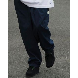 ビームス(BEAMS)のAH.H × SSZ big pants Mサイズ　美品(スラックス)