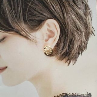 【再再販】人気♡淡水パールのお花ピアス(ピアス)