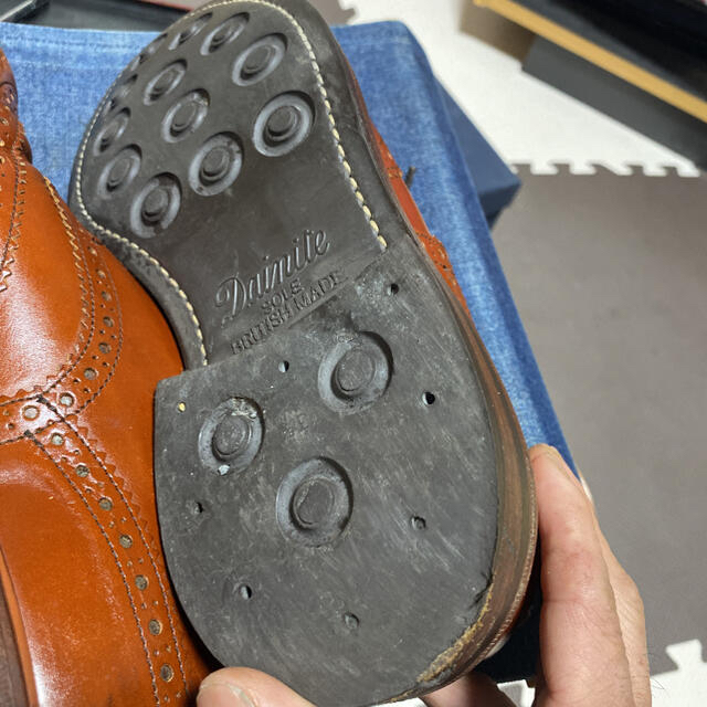 Trickers(トリッカーズ)のＴricker's バートンウイングチップ(マロン)M5633 メンズの靴/シューズ(ドレス/ビジネス)の商品写真