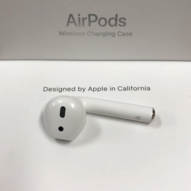 Apple - Apple AirPods エアーポッズ第二世代右耳のみ R片耳 国内正規品の通販 by taison99's shop|アップルならラクマ Apple - Apple AirPods エアーポッズ第二世代右耳のみ R片耳 国内正規品の通販 by taison99's shop|アップルならラクマ