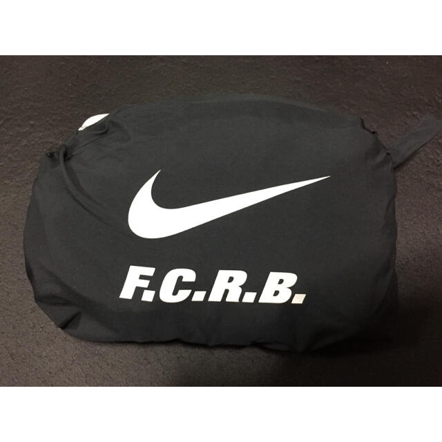 F.C.R.B.(エフシーアールビー)のF.C.Real Bristl×ナイキコラボ XL メンズのジャケット/アウター(ナイロンジャケット)の商品写真