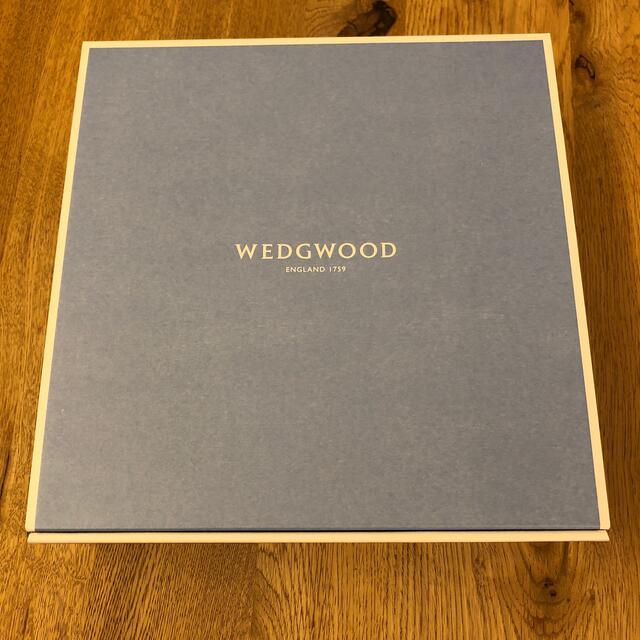 WEDGWOOD(ウェッジウッド)のお値下げ！未使用　WEDGWOOD ワイルドストロベリー　ボウル インテリア/住まい/日用品のキッチン/食器(食器)の商品写真