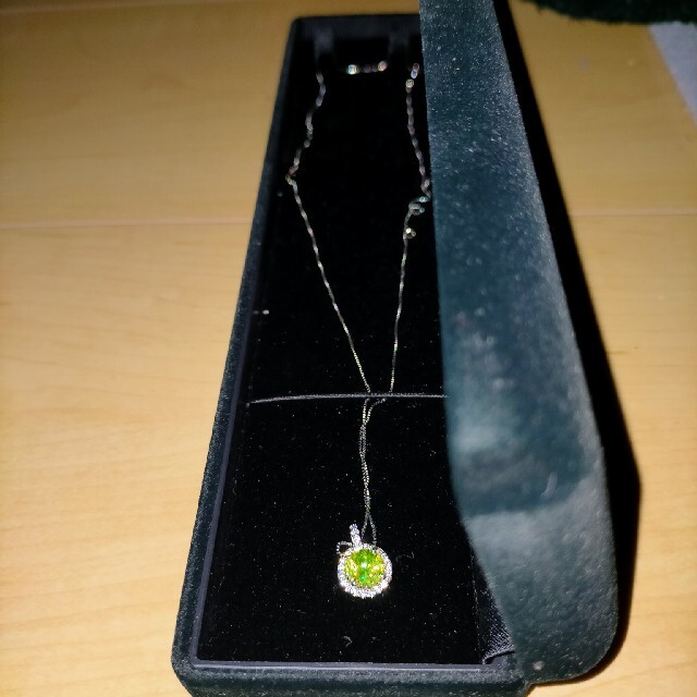 セール 登場から人気沸騰】 スフェーン1.04ct ダイヤモンドプラチナ