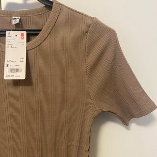 ユニクロ(UNIQLO)のセール価格！　ユニクロ　半袖　ランダムリブ　クルーネックT(カットソー(半袖/袖なし))