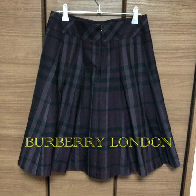 BURBERRY(バーバリー)のBURBERRY LONDONフレアスカート　訳あり レディースのスカート(ひざ丈スカート)の商品写真