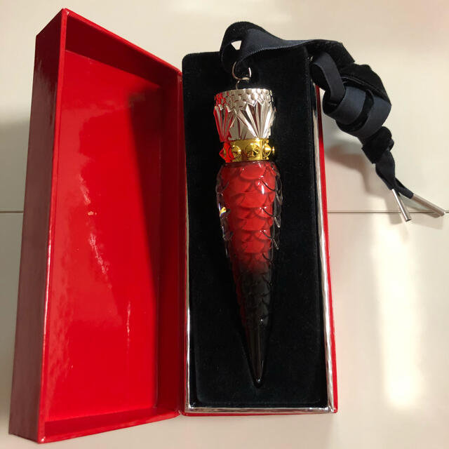 Christian Louboutin(クリスチャンルブタン)のお値下げ！クリスチャンルブタン　リップカラー　 コスメ/美容のベースメイク/化粧品(リップグロス)の商品写真