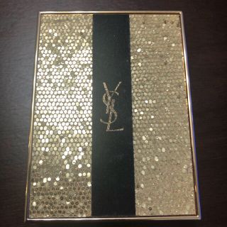 イヴサンローランボーテ(Yves Saint Laurent Beaute)のじゅん様専用　イヴサンローラン　フェイスパウダー(フェイスパウダー)