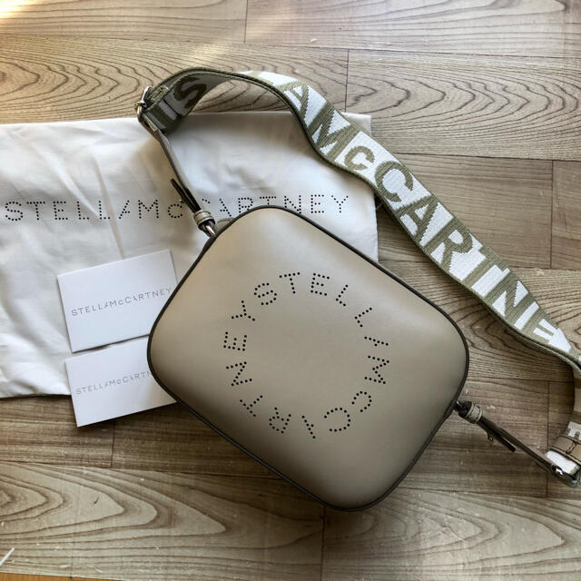 Stella McCartney(ステラマッカートニー)の新品 ステラ ロゴ ショルダーバッグ 大きいサイズ レディースのバッグ(ショルダーバッグ)の商品写真