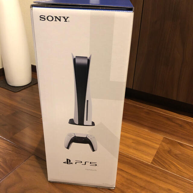 PlayStation4(プレイステーション4)のPS5　本体　プレイステーション5　PlayStation5 エンタメ/ホビーのゲームソフト/ゲーム機本体(家庭用ゲーム機本体)の商品写真