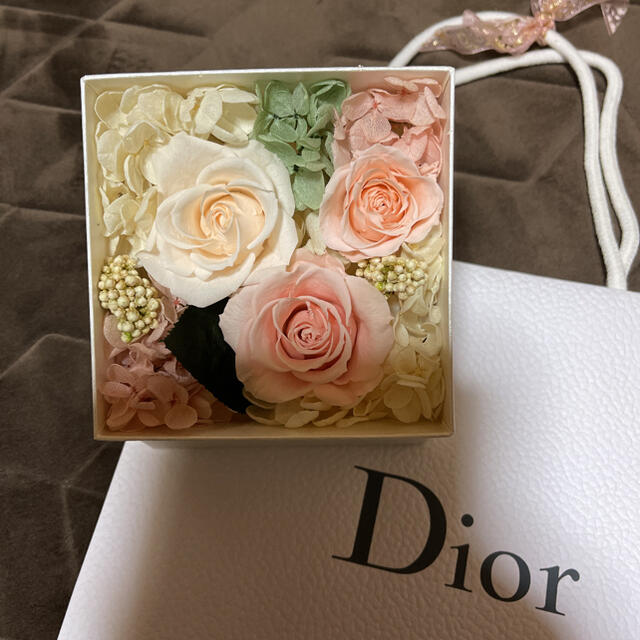 Christian Dior(クリスチャンディオール)の少しお値下げ致します クリスチャンディオール ドライフラワー 非売品 エンタメ/ホビーのコレクション(ノベルティグッズ)の商品写真