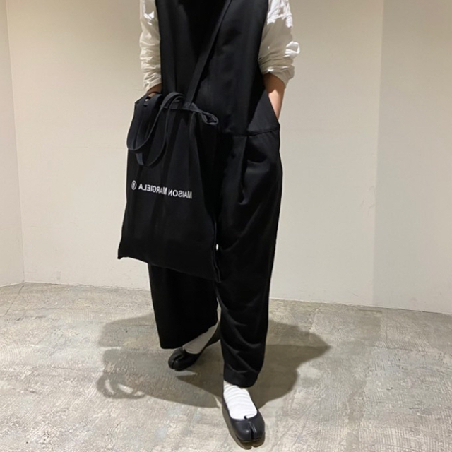 Maison Martin Margiela(マルタンマルジェラ)のmm6 トートバッグ(新宿伊勢丹店で購入)3つの長さ(パターンの持ち手があります レディースのバッグ(トートバッグ)の商品写真