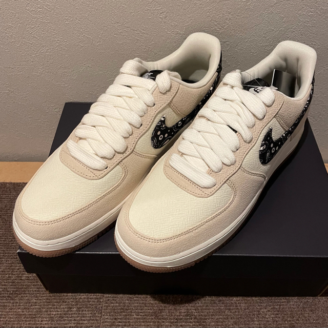 NIKE AIR FORCE 1 '07 LV8 ペイズリー エアフォース